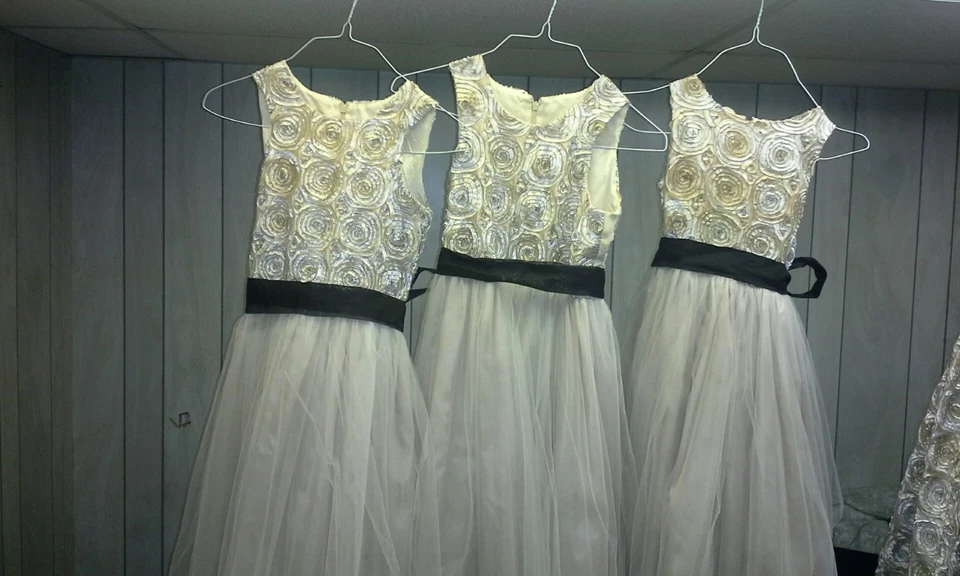 "Susanne Lively" Childrens Gowns Gold/ Black Lace, Matching Sizes 2,7,7,8,10,12 - Image 3 of 4