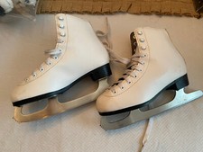 DGX figure skates Girls Size 3