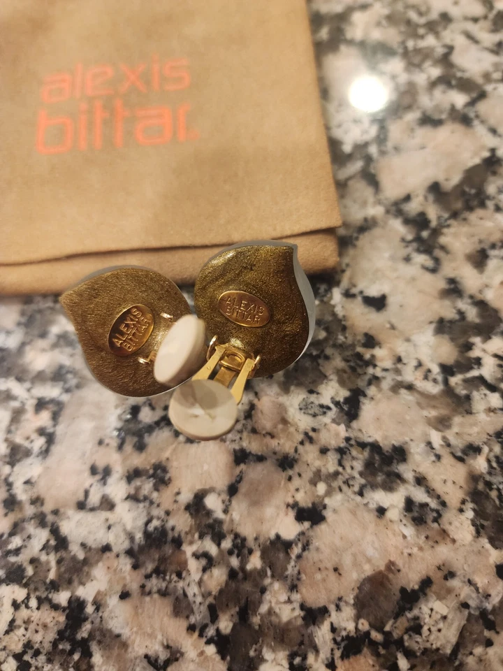 Alexis Bittar clip-on lucite and resin sea foam green drop stud earrings - Image 2 of 4