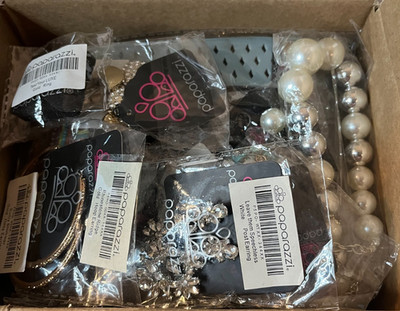 Mystery Jewelry-Box More Than 25+ Pieces New. Paparazzi-Accessories.