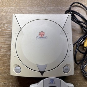 Sega Dreamcast Console Bundle - Tested and Working - Cords and OEM Controller