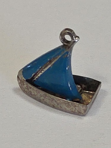 Sterling Silver ~ Sailboat Charm ~ AWESOME DINGHIE ~ BLUE Sails ~ VINTAGE