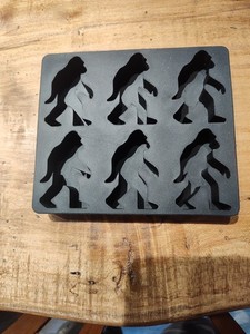 Bigfoot Ice Cube Mold – 14.7 x 12.8 x 2.3 cm (5.8 x 5 x 0.9 in), Black 