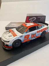 NASCAR 2022 CHASE ELLIOTT #9 HOOTERS  1/24 CAR