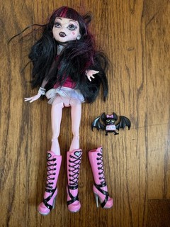Monster High: Draculaura Original Ghouls Doll Mattel 2012