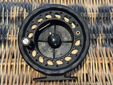 Willowbrook 6/7 Modern Wide Arbor Graphite Disc Drag Fly Reel, Excellent