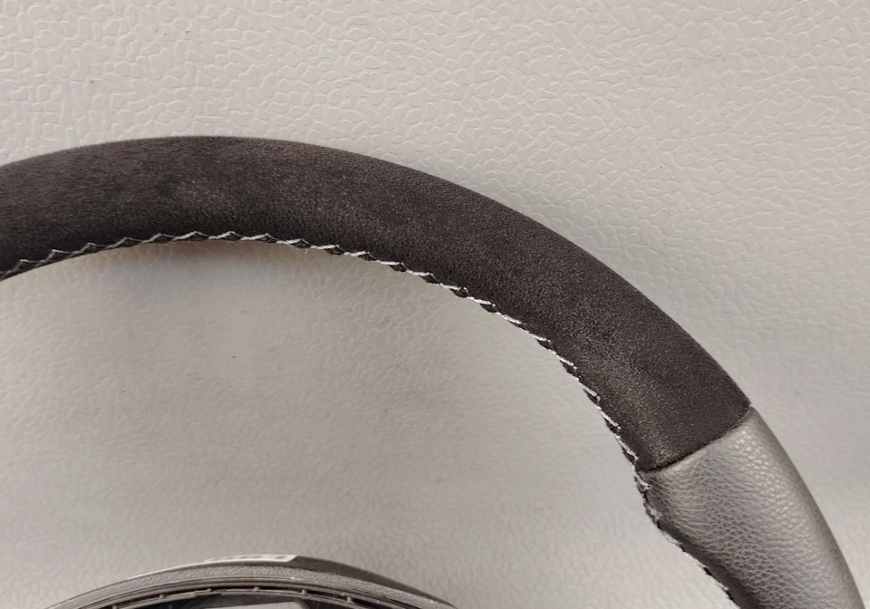 AUDI A4 S4 RS4 A5 CUPÉ A6 C6 A8 S-LINE FONDO PLANO GAMUZA CUERO VOLANTE Foto 3 de 4