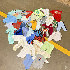 A lot of boys baby clothes 40 PCS CARTER'S ETC.