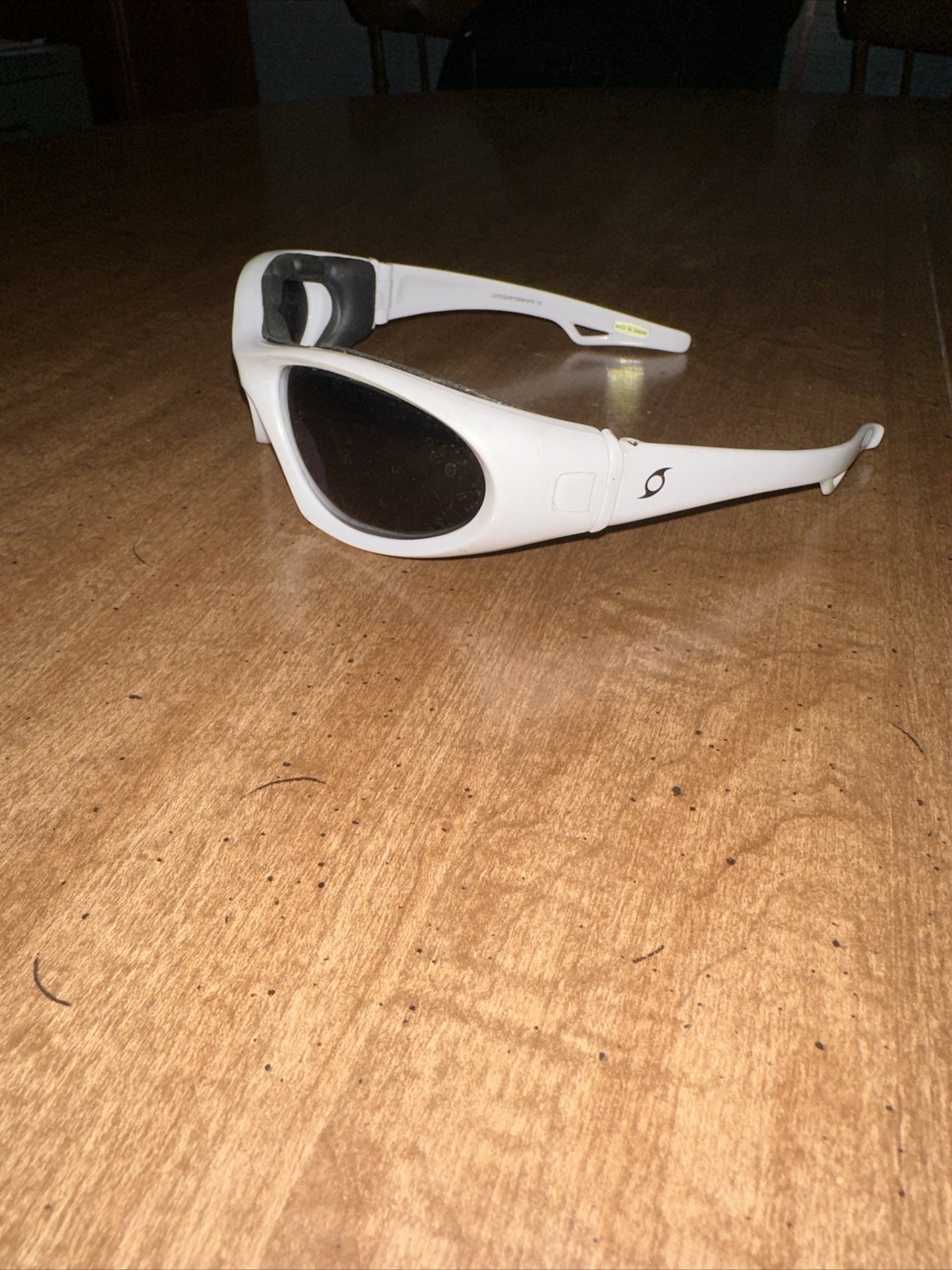 Floating Sunglasses - Gem