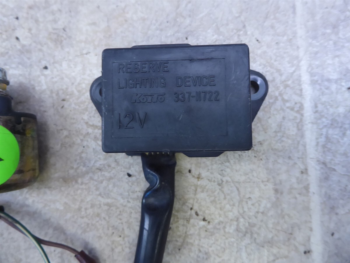 1984 Kawasaki ZX550 GPZ K396-1) regulator solenoid switch relay