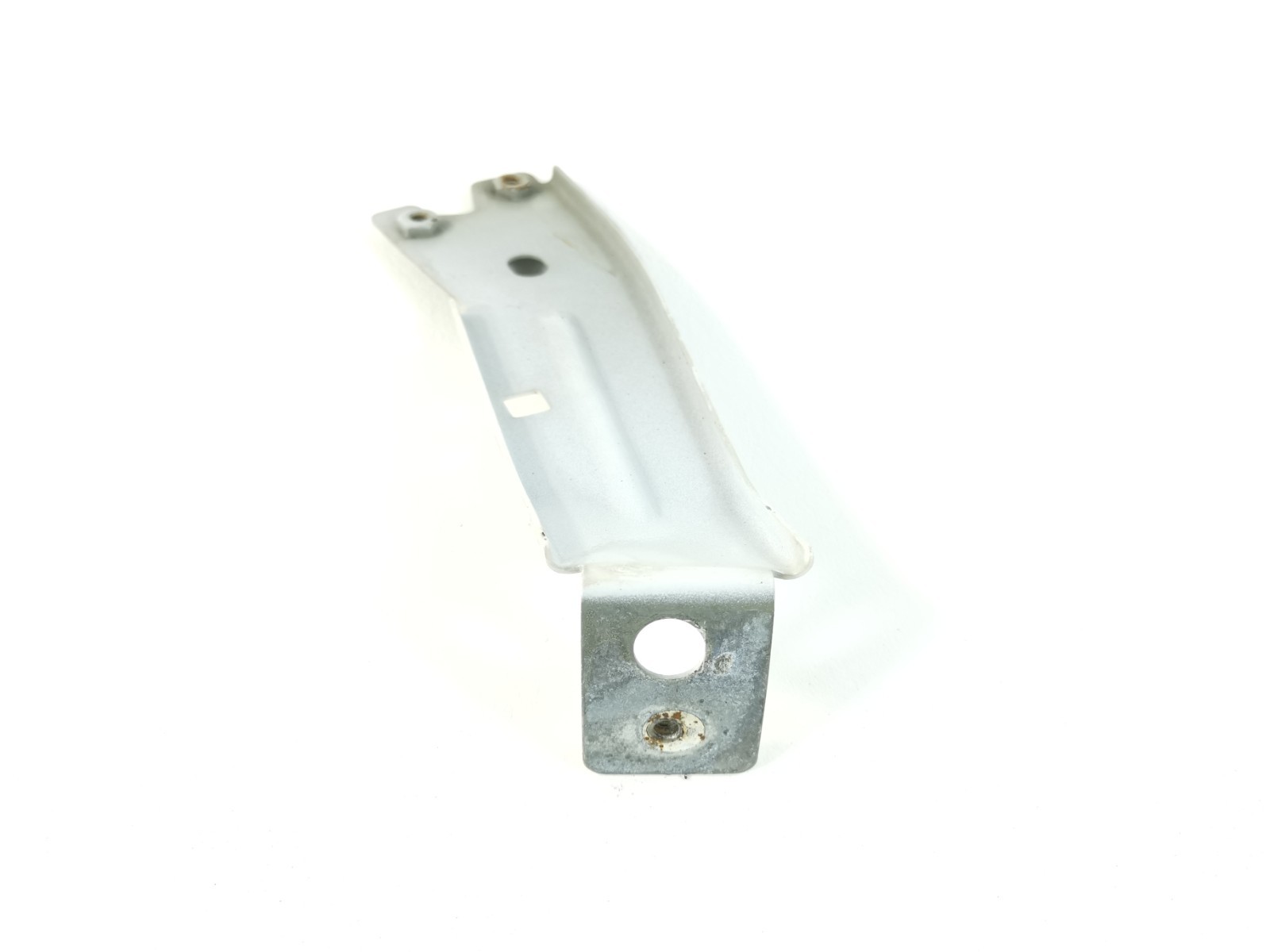 Maserati Ghibli 2018 M156E AWD 3.0 Front Right Fender Mudguard Bracket Mount OEM