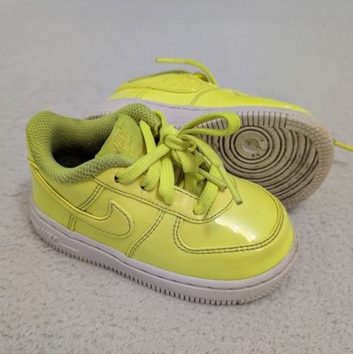 Nike Air Force 1 '17 LV8 UV CS Volt Reactive Volt A02288-700 7C Neon Glow