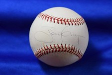 Tony Gwynn Cards and Memorabilia Guide 39