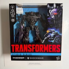 Hasbro Transformers Studio Series Leader Class Dark of the Moon Shockwave Sealed