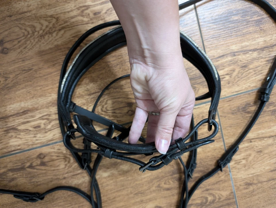 Dressage Bridle Full/Cob Black Leather  With Cotton Reins - Image 4 of 4