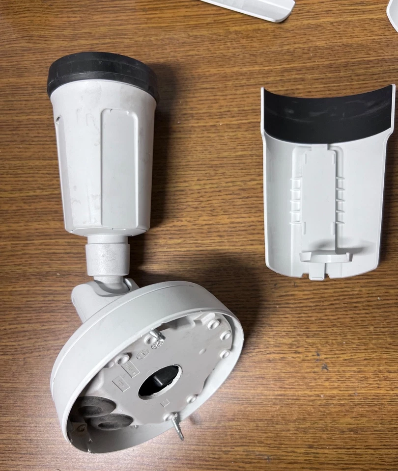 Used Axis P1447-LE 5MP Outdoor Bullet Security Camera - Image 2 of 4