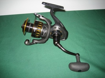 DAIWA BG 4500 MANUAL BAIL SPINNING REEL