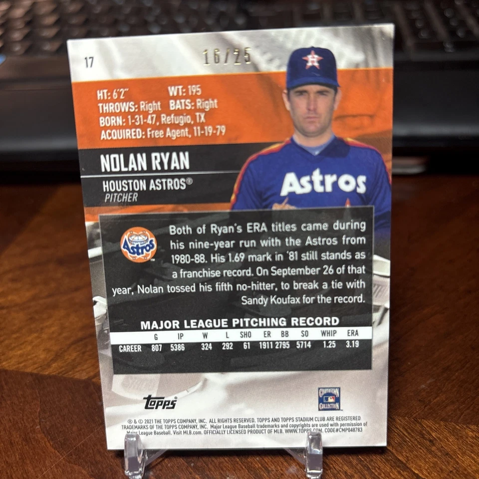 2021 STADIUM CLUB CHROME #17 NOLAN RYAN SSP Orange Refractor /25 - Image 2 of 2