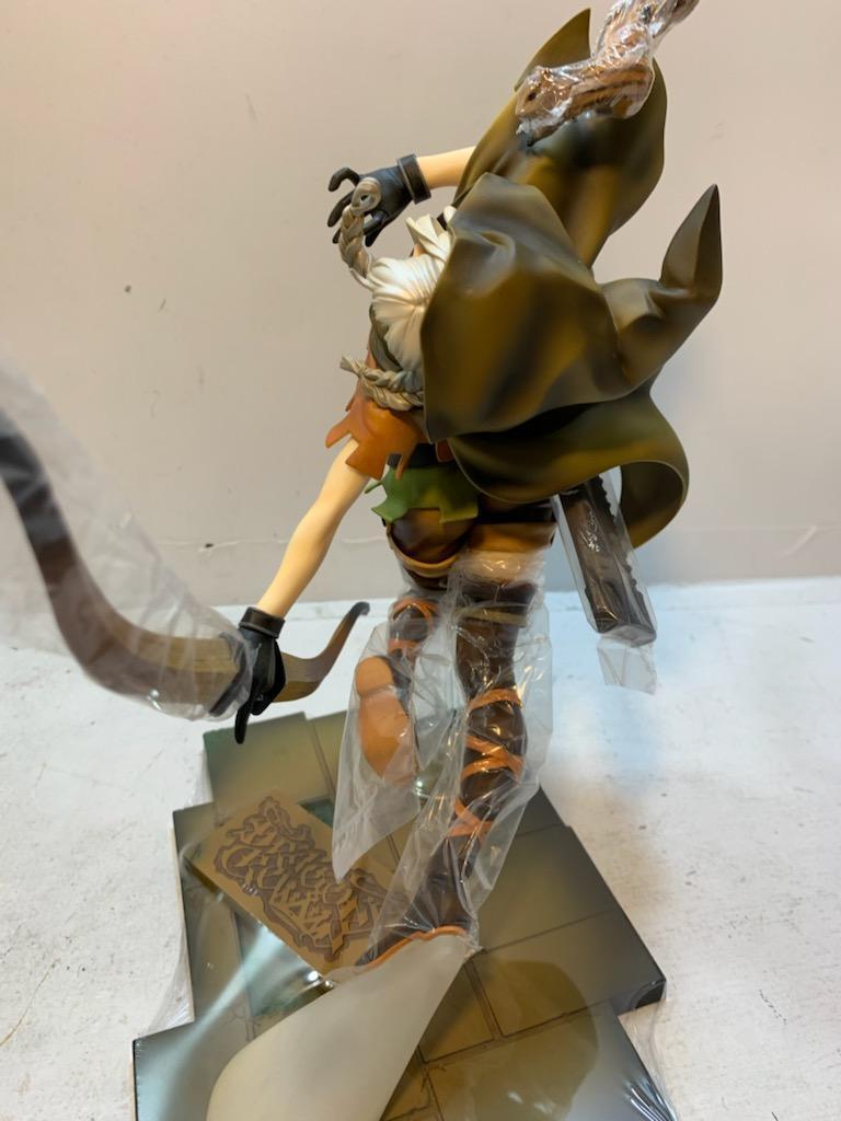 G-DRAGON 王冠付きフィギュア 36CM Amazon.co.jp: スワロフスキー SWAROVSKI クリスタルフィギュア