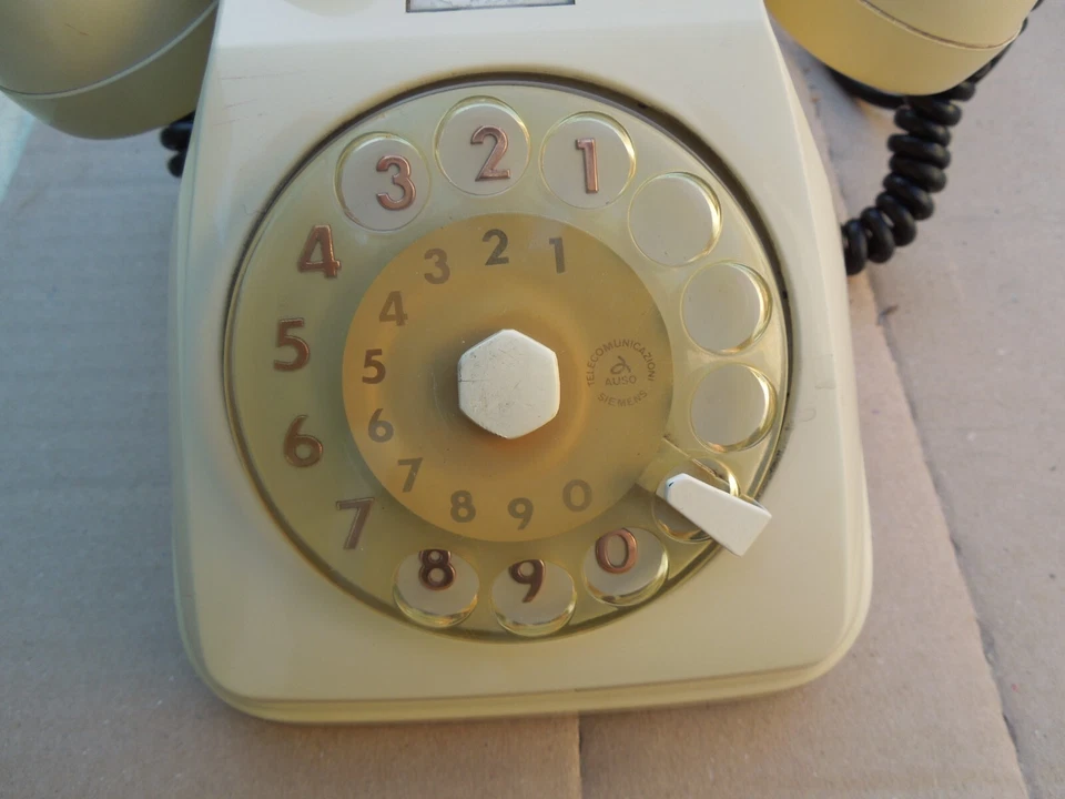Telefono vintage AVORIO DESIGN SIEMENS AUSO EPOCA 1980 SIP (12) - Immagine 2 di 4