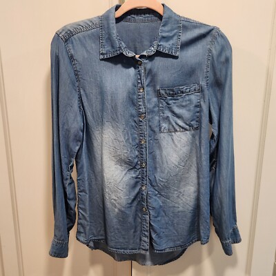 Shirt~YMI~Womens~ Denim~Long Sleeve~Button Down~Size Small