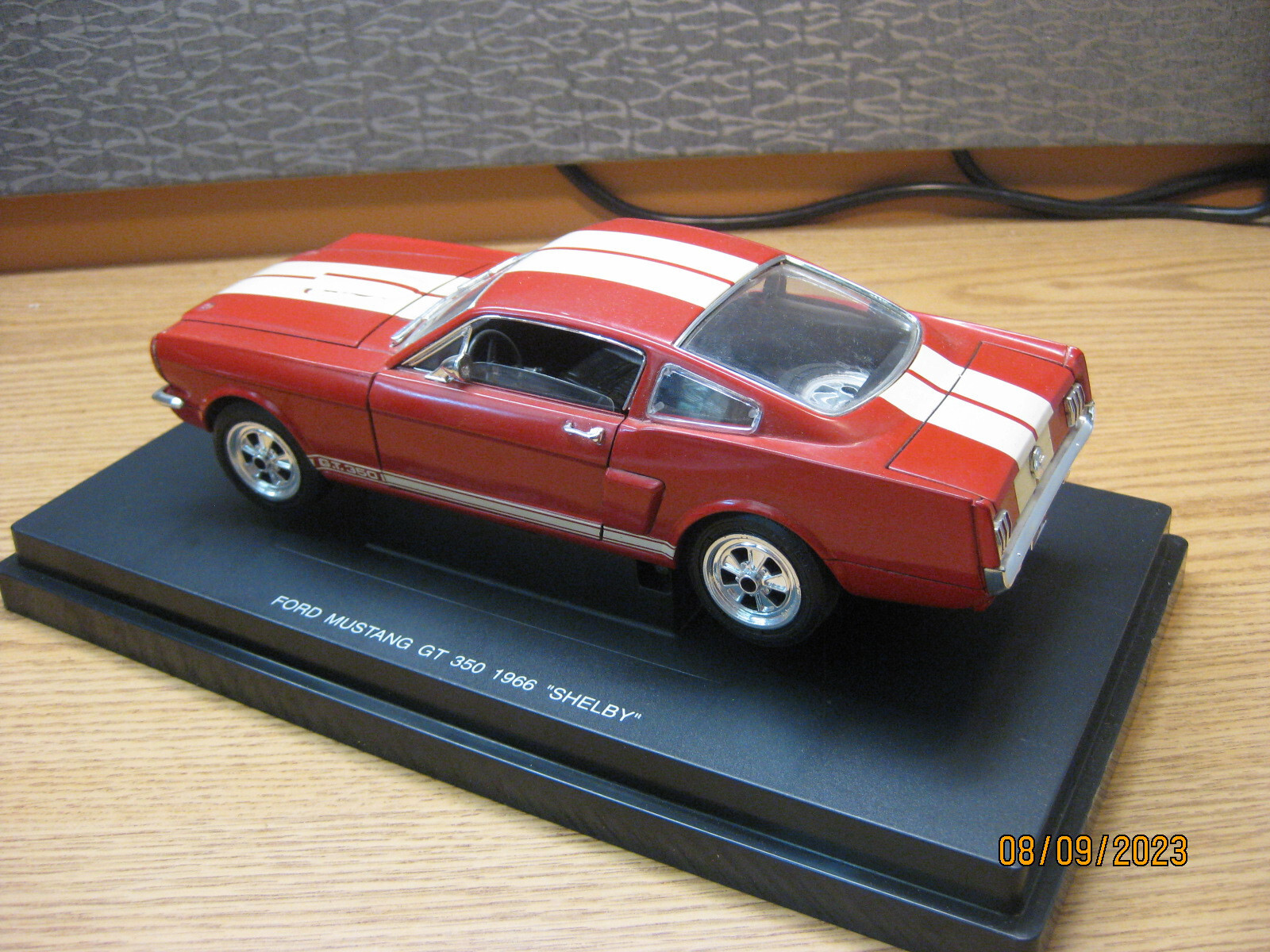Picture 10 of 24
