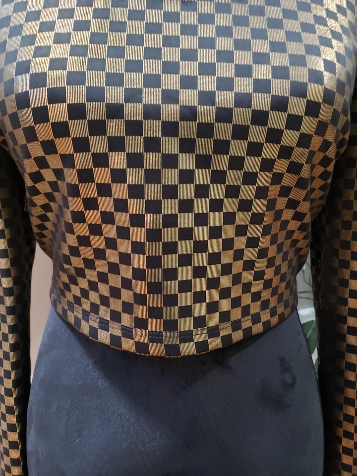 Blusa Top Akira Para Mujer Dorada Negra Cuadros Poliéster Cremallera Trasera Corta Manga Larga L Foto 3 de 4