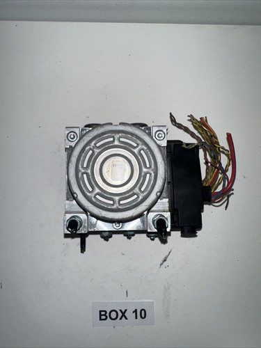 C-29 BMW F30 ABS Anti-Lock Brake Assembly 3451-6868637-01 - Picture 2 of 16