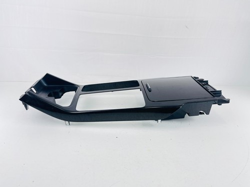 2014-15 center console Kia Cadenza OEM 84675-3RAE0 B3301-105001 - Picture 2 of 6