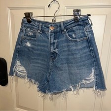 American Eagle Comfort Stretch Waistband Highest Rise Mom Short Distressed 4