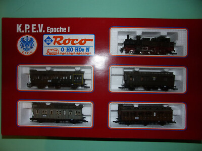 ROCO box KPEV steam locomotive + 4 passenger cars 43025 NEW
