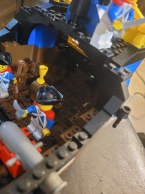 LEGO 6274 Caribbean Clipper 1989 Bluecoat Ship w Sails Cannons Minifigs COMPLETE