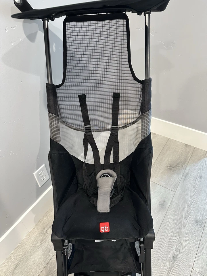 Cochecito de viaje ligero Good Baby POCKIT AIR TODO TERRENO negro y gris Foto 2 de 4