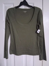 NWT Women's Old Navy Green Snug Fit Long Sleeve Tee Size M N6