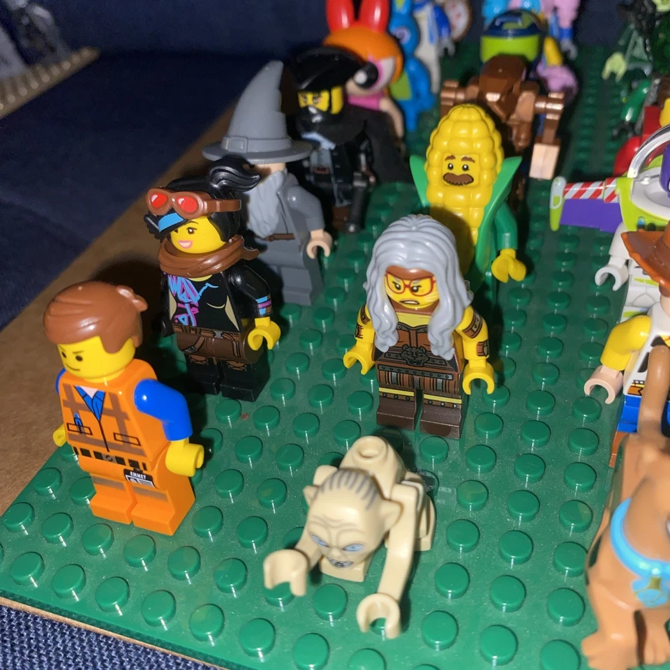 ENORME LOTE DE 37 MINIFIGURAS LEGO COLECCIONABLES RARAS - *obtienes 2 minifiguras* Foto 2 de 4