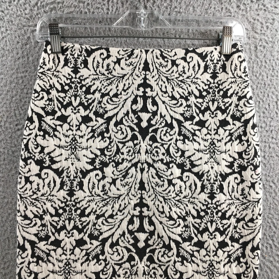 Falda recta y lápiz Mossimo para mujer XS negra blanca estampado damasco informal cremallera Foto 2 de 4