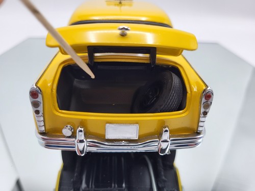 FRANKLIN MINT NYC CHECKER CAB **VERY NICE/NO OUTER BOX/NO BOX OR PAPERWORK/READ - Picture 20 of 22
