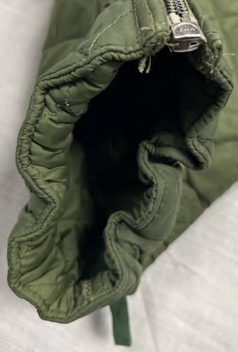 British Military Green Quilted Extreme Cold Weather High Trousers Liner, 90/106 - Picture 4 of 7