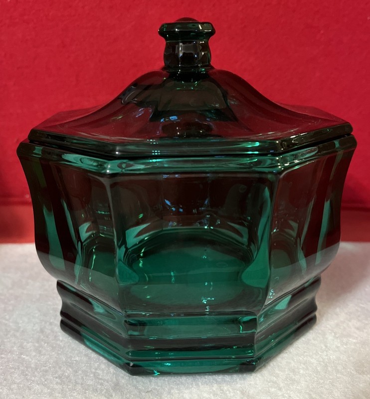 VTG. Indiana Glass Confections Candy Dish 5.5” Diameter Turquoise Octagon W/Lid