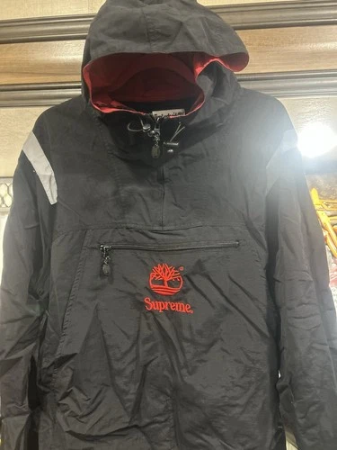 Chaqueta Anorak Supreme  Timberland  2021 Ss21 Con Bordado Grande En La Expalda video thumbnail
