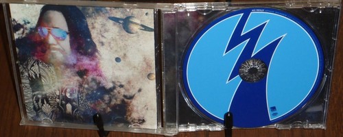 ACE FREHLEY - SPACE INVADER -12 TRACK CD- - Picture 2 of 3