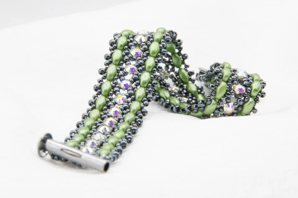 Damen Armband Grün Grau Handarbeit mit Swarovski Glasperlen 17cm Schmuck NEU - Bild 3 von 4