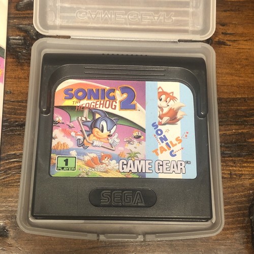 Sonic 2 The Hedgehog Sonic Tails Sega Game Gear Game w/Manual, Clam Shell Tested - Picture 2 of 8