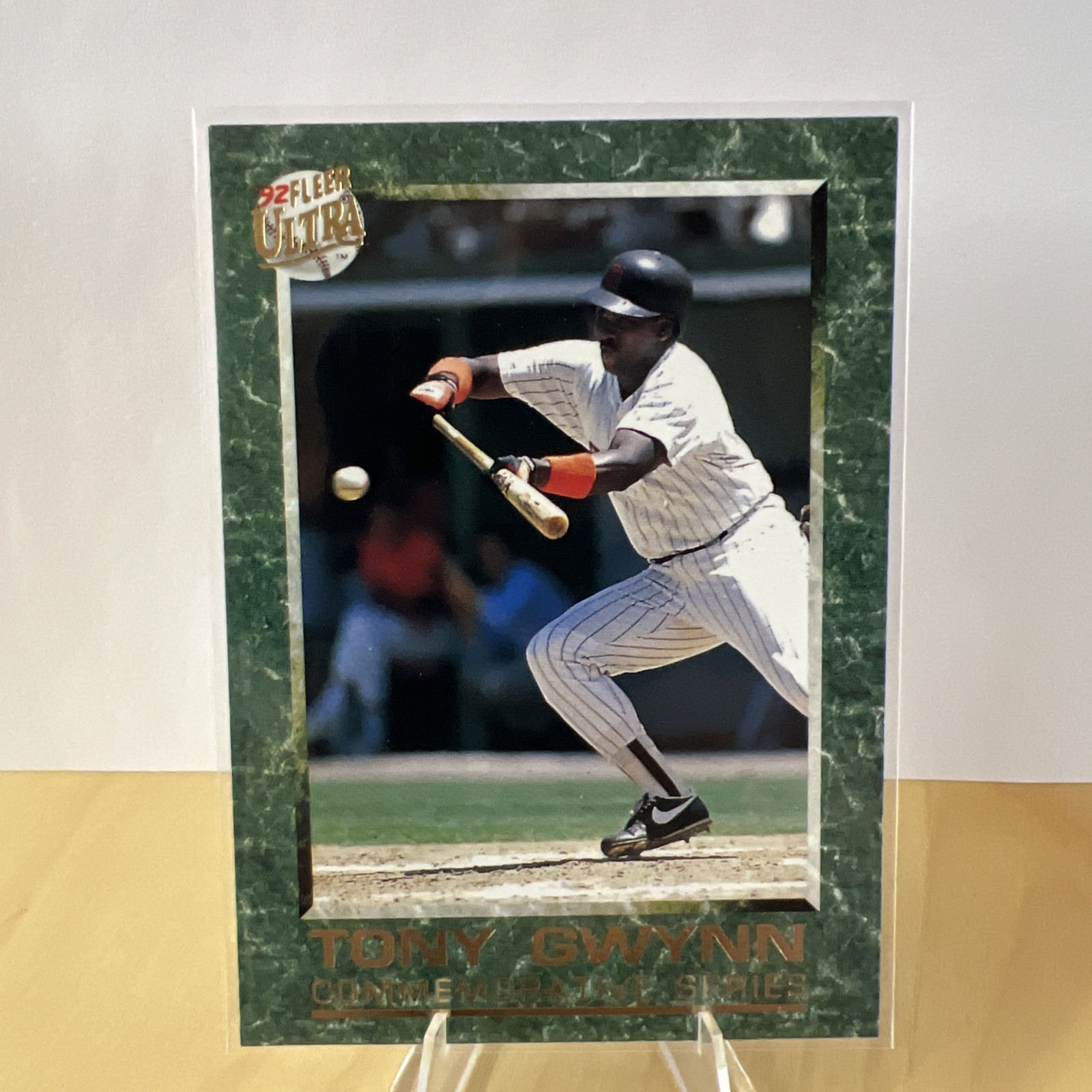 1992 Fleer Ultra Tony Gwynn Commemorative Series #7 Tony Gwynn
