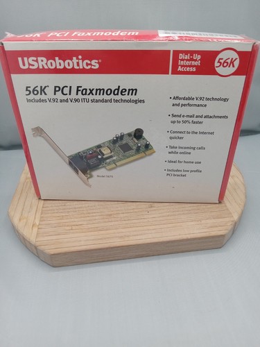 Modem faksowy USRobotics USR5670 56 Kbps zawiera standardową technologię V.92 i V.90 ITU.