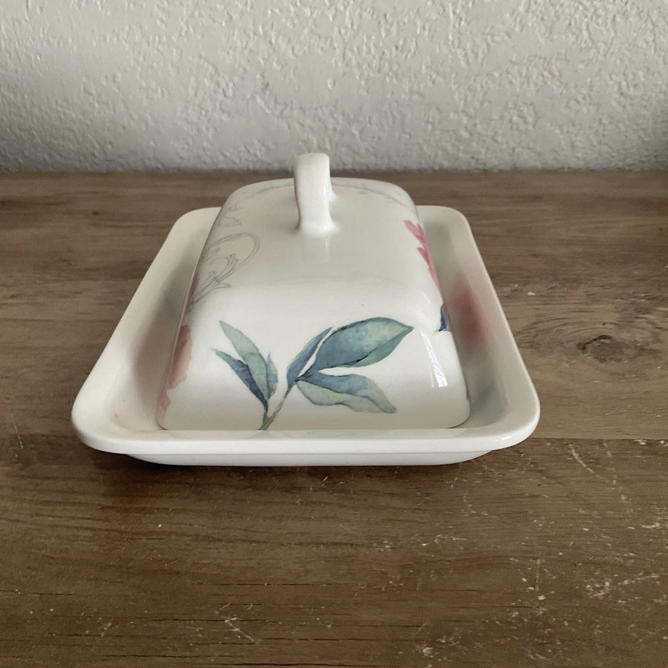 Тарелка с маслом и крышкой Martha Stewart Peony Collection цветочный узор кантри - Изображение 3 из 4