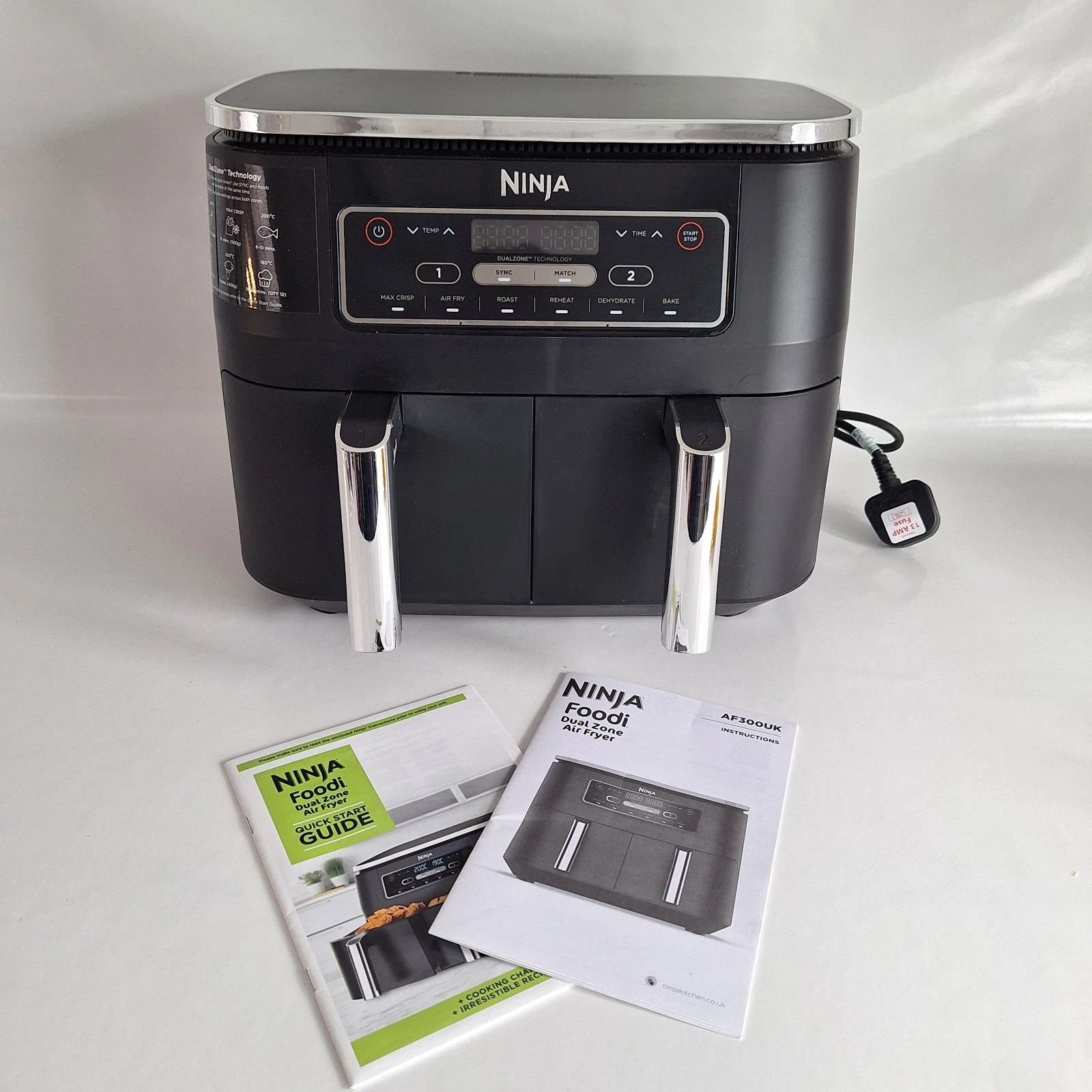 NINJA Foodi Dual Zone Air Fryer 2 Drawer- AF300UK - Very Good Condition
Opens in a new window or tab