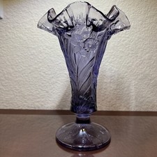 Vintage Footed Fenton Glass Purple Amethyst Vase Daffodil Ruffled Rim