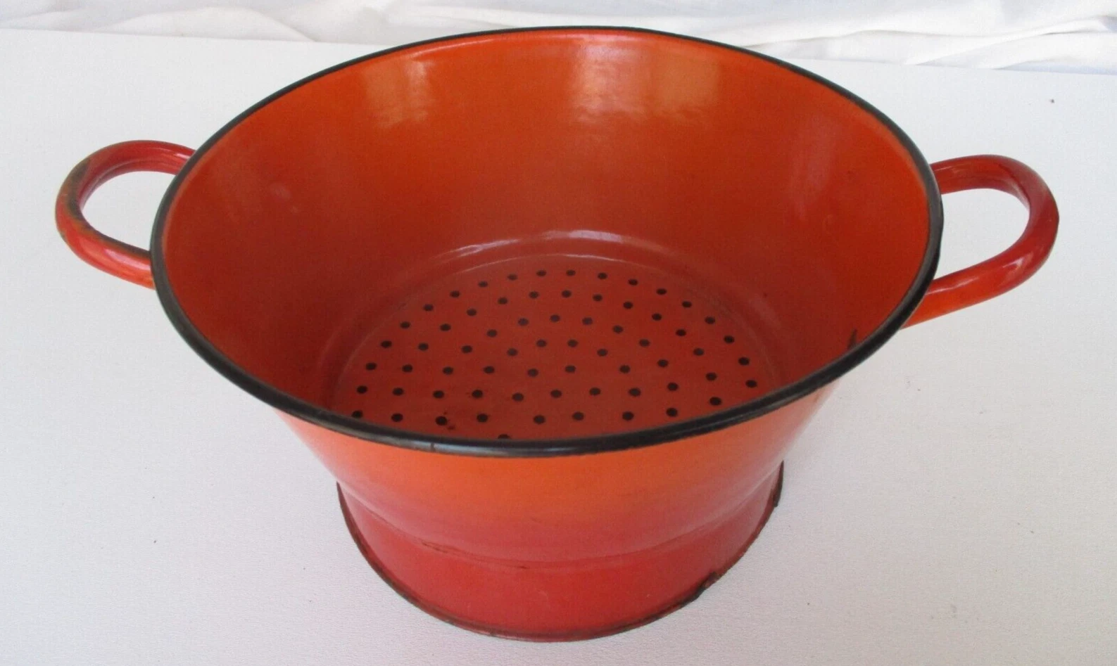 Vintage Collander 1960's Country Red orange Porcelain Enamel strainer Ultra