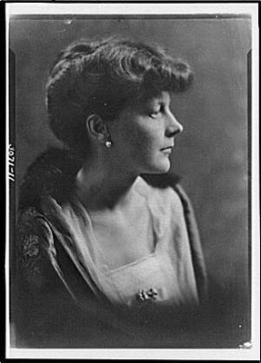 Photo:Meyer,Wilhelm,Mrs,portrait photo,women,Arnold Genthe,1919 2